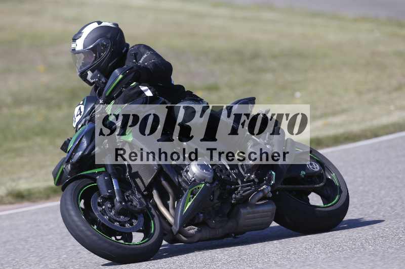 /01 02.04.2026 MAZ ADR/Gruppe gelb Gruppe gruen/44